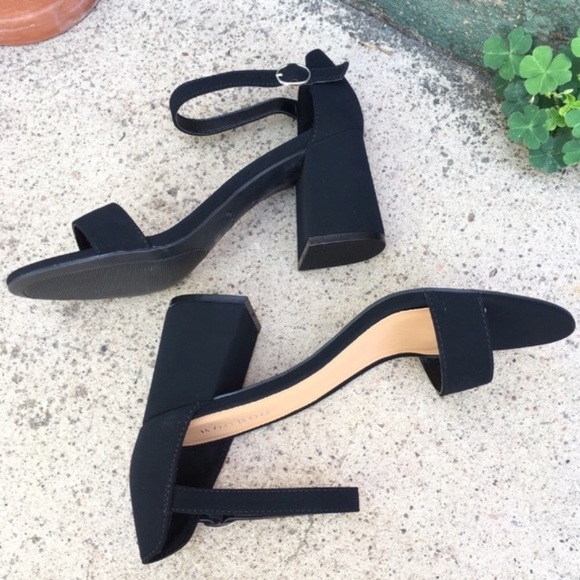 ANKLE STRAP CHUNKY SANDAL HEEL - Picture 5 of 6